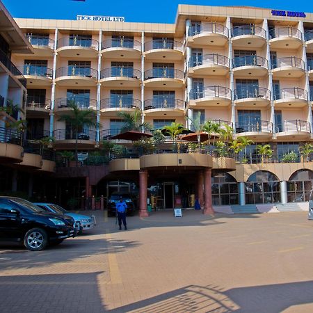 The Tick Hotel Kampala Exterior photo